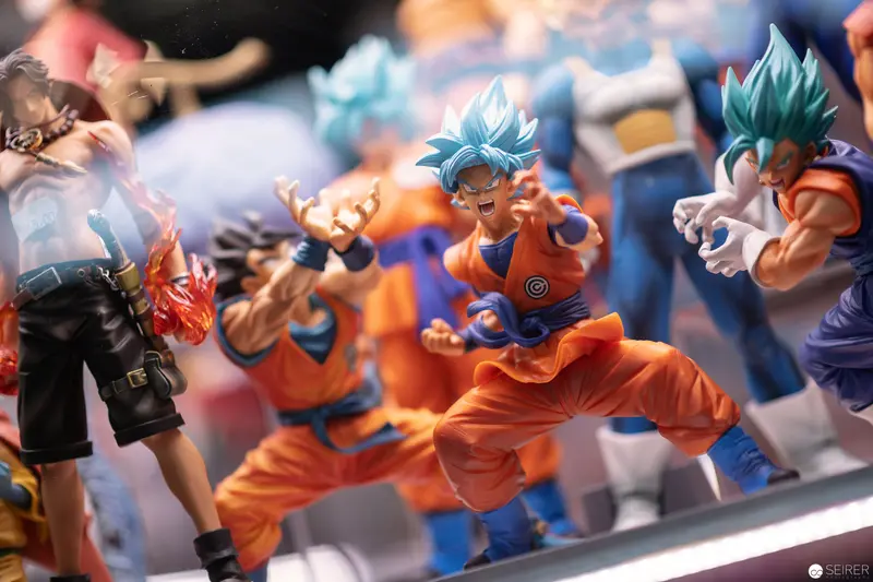 Dragon Ball Z Action Figures Dynamically Posed at Vienna Comic Convention Display