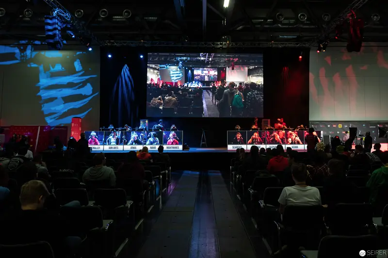 Vienna ComicCon 2018: Esports Tournament Stage with Large Multimedia Display