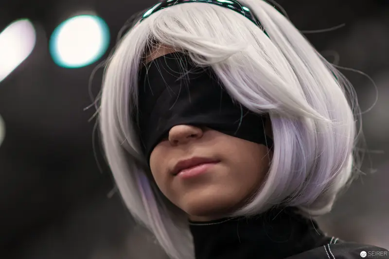 Cosplay Portrait with White Wig and Black Eye Mask at VIECC 2018