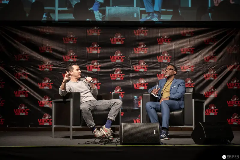 VIECC 2018 Panel Discussion with Two Speakers on Comic Convention Stage