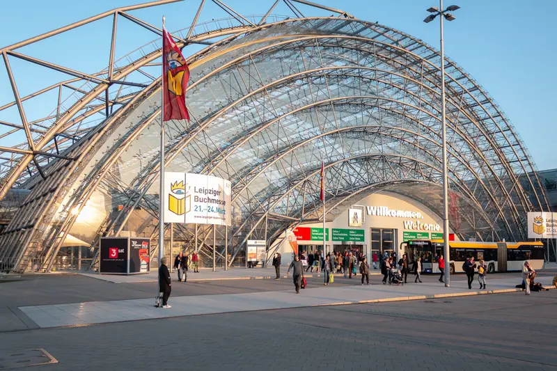 Leipzig Book Fair Glass Arch Entrance with Modern Steel and Transparency Design