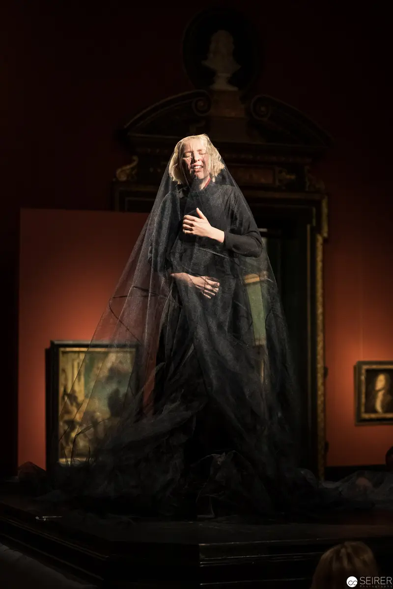 Ganymed In Love 2019: Veiled Figure in Dramatic Theatrical Staging