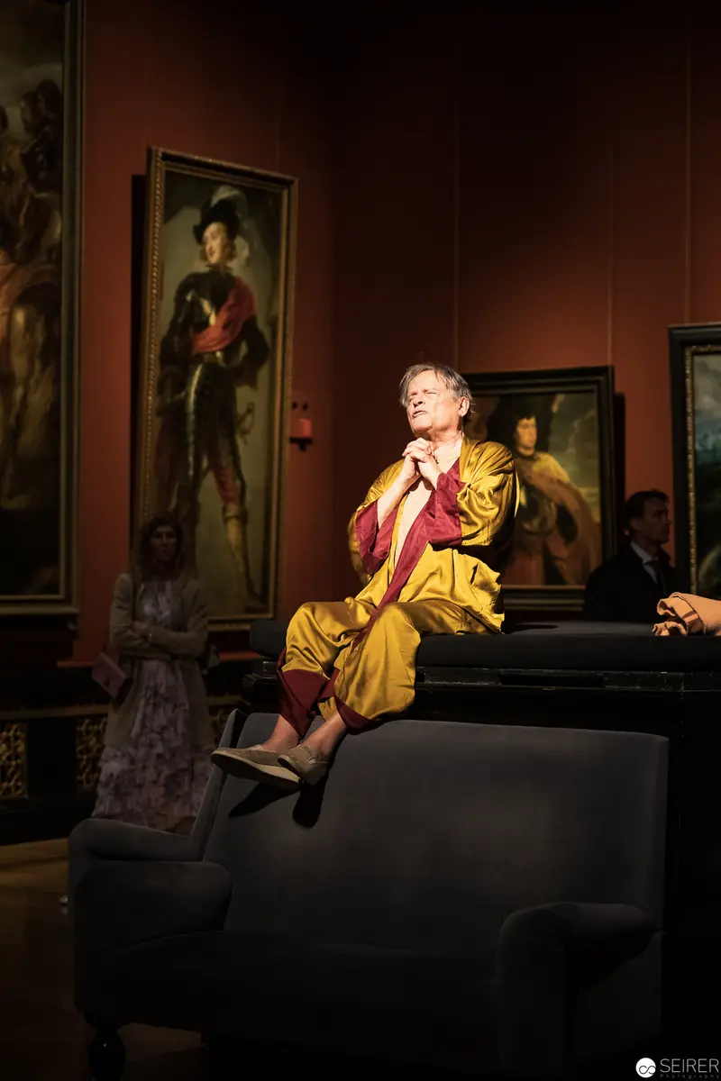 Ganymed In Love 2019: Contemplative Figure in Yellow at Kunsthistorisches Museum Wien
