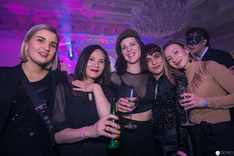 Night Out with Friends: Festive Evening in Nightclub with Purple Lighting