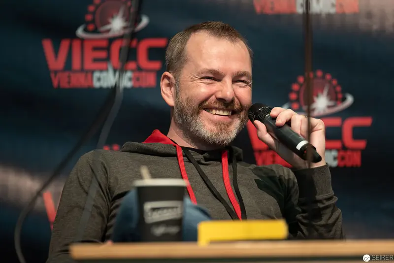 Stefan Cernohuby Speaks at Vienna Comic Con with Engaging Humor