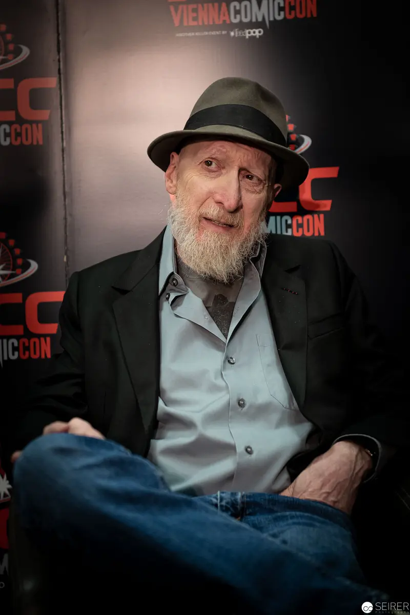 Veteran Artist in Fedora at Vienna ComicCon 2019 Press Event
