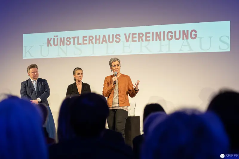 Künstlerhaus Vereinigung Wien ReOpening: Three Presenters on Stage