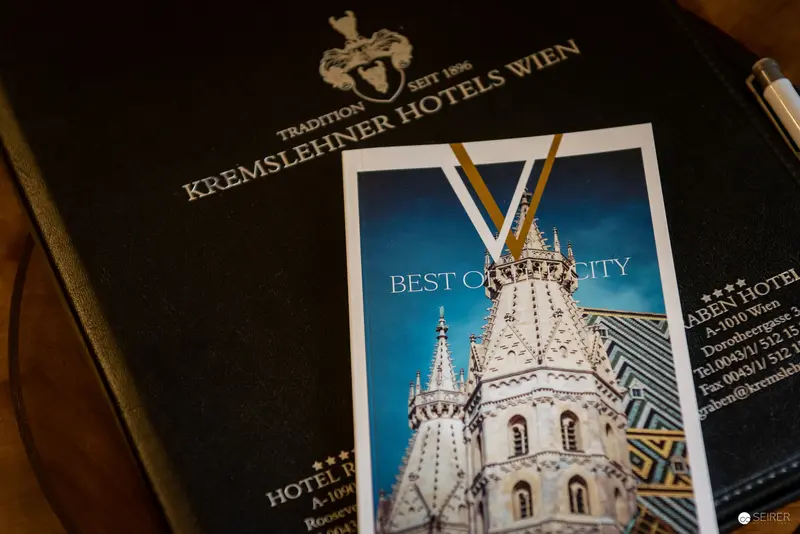 Best of City: Kremsleher Hotels Wien Architectural Brochure with Stephansdom Detail