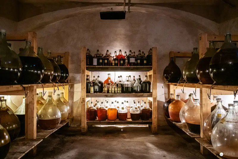 Gegenbauer Wine Cellar: Vintage Bottles and Demijohns in Atmospheric Storage