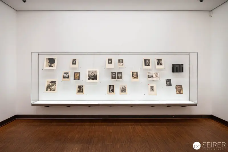 Albertina Exhibition "Faces": Intimate Photographic Portraits Arranged in Contemplative Display