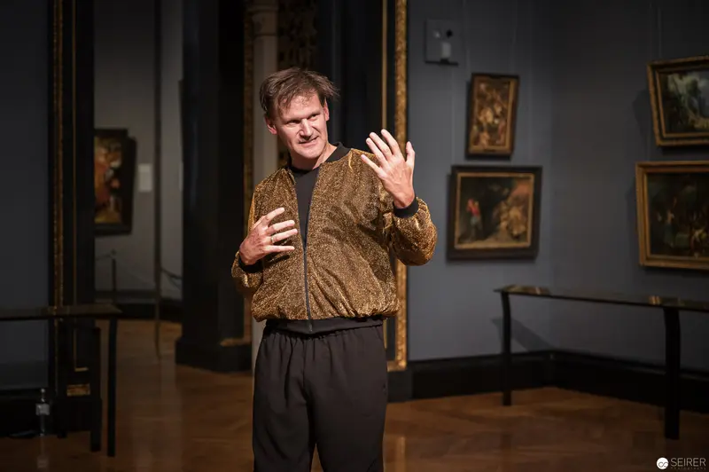 Ganymed Performance at Kunsthistorisches Museum Wien: Expressive Gestural Monologue
