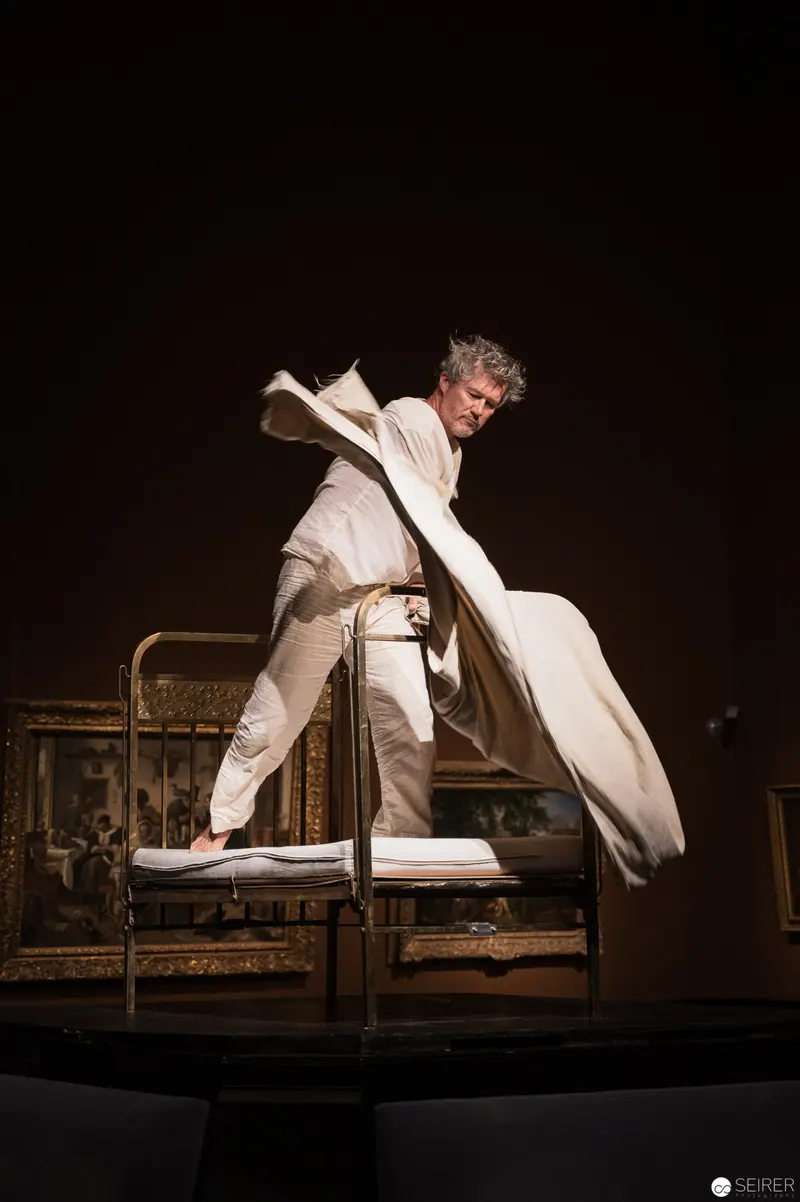 Performance Ganymed: Expressive Movement on Vintage Stage at Kunsthistorisches Museum Wien