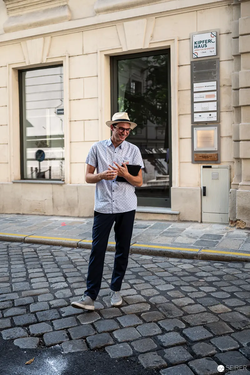 Guide to Vienna's Culinary Landscape on Cobblestone Street