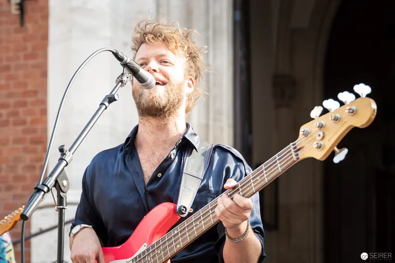 Bassist Performing at Musik Befreit Abschlusskonzert in Wieden