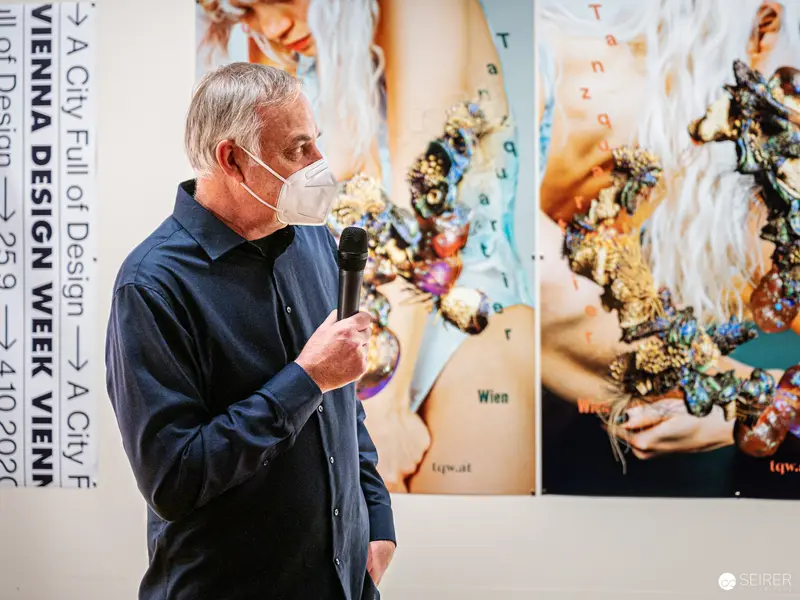 Vienna Design Week Speaker Presenting at MAK with Artistic Backdrop