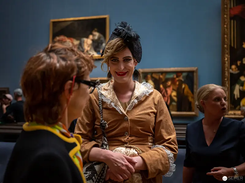 Queering the KHM: Participant in Vintage-Inspired Attire at Museum Exhibition