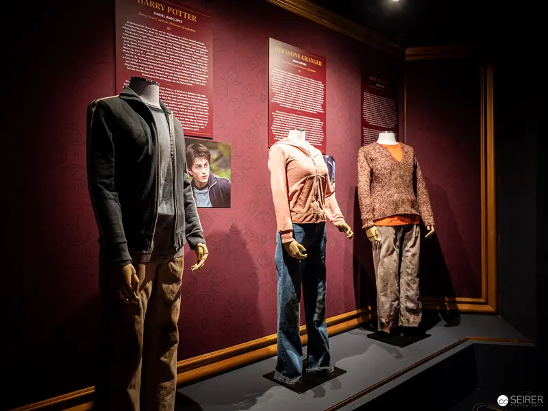 Harry Potter Exhibition Vienna: Costume Display of Magical Characters' Wardrobe