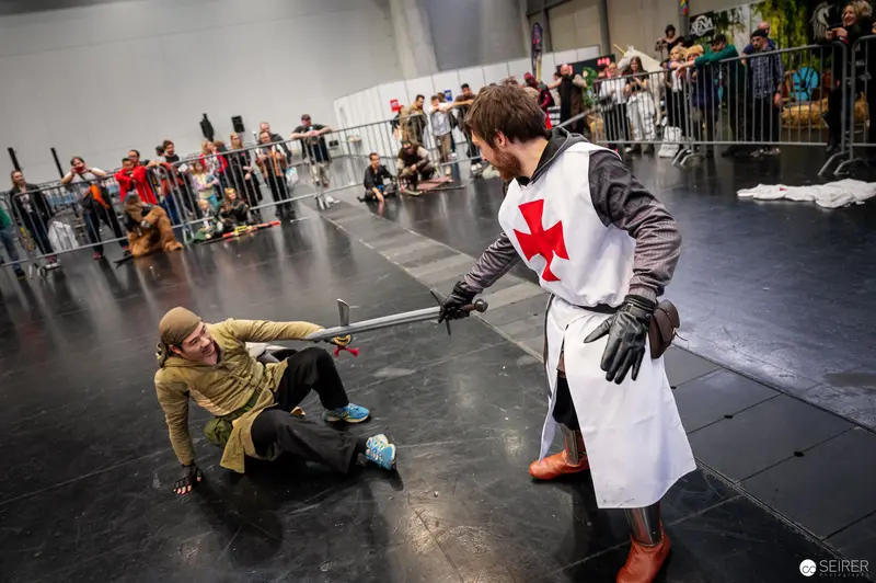 Medieval Combat Performance at Vienna ComicCon 2022: Staged Sword Fight