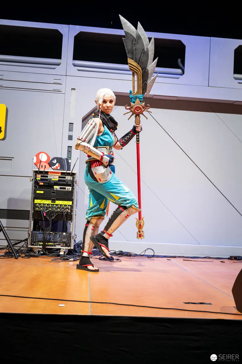 Elaborate Cosplay Performer with Ornate Prop Staff at Vienna ComicCon 2022