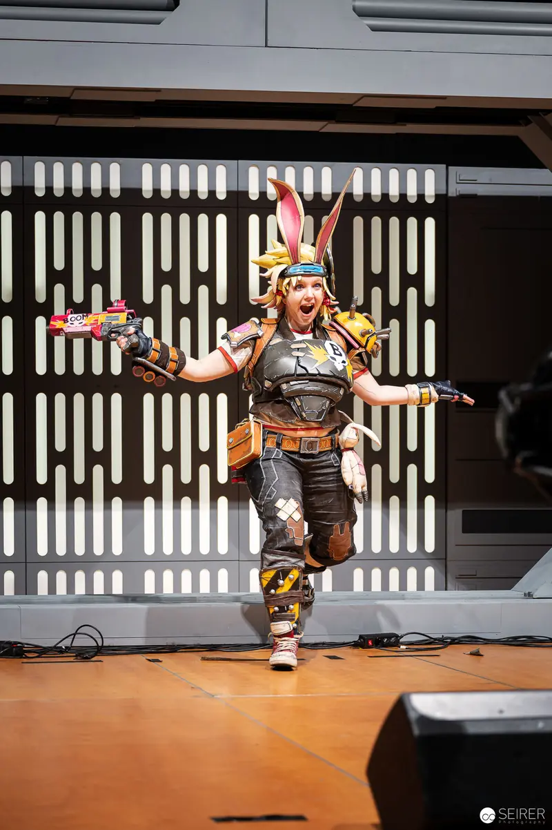 Cosplay Central Crown Championship Contestant in Dynamic Pose at VIECC 2022