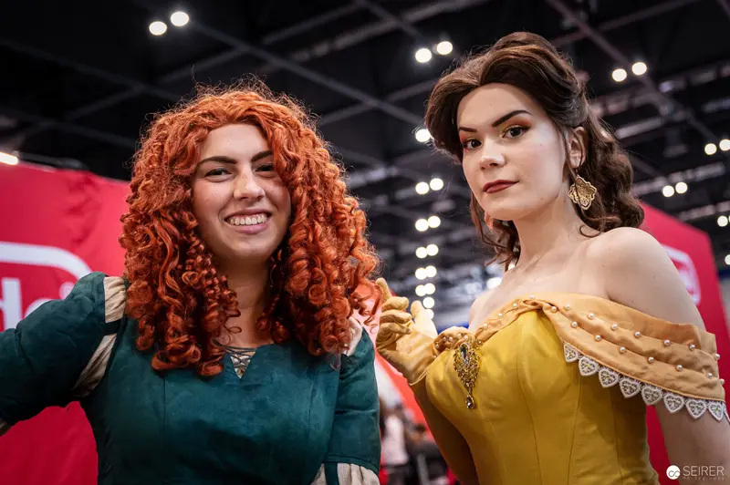 Merida and Belle Cosplayers at Vienna ComicCon 2022