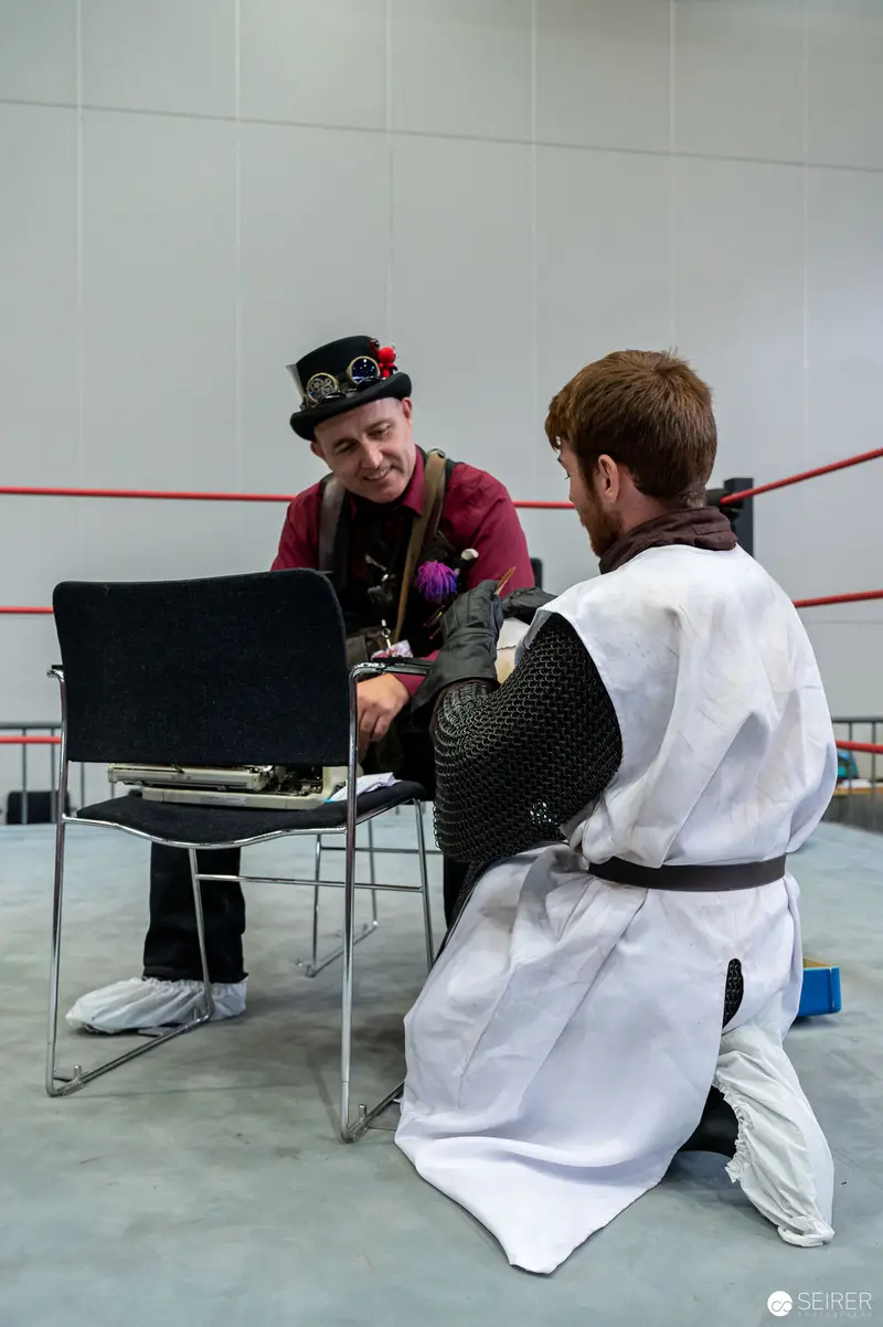 Martial Artist and Technician Collaborate at Vienna ComicCon Wrestling Event