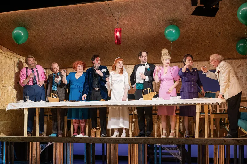 Bertolt Brecht's "Small Bourgeois Wedding" at Kammerspielen der Josefstadt