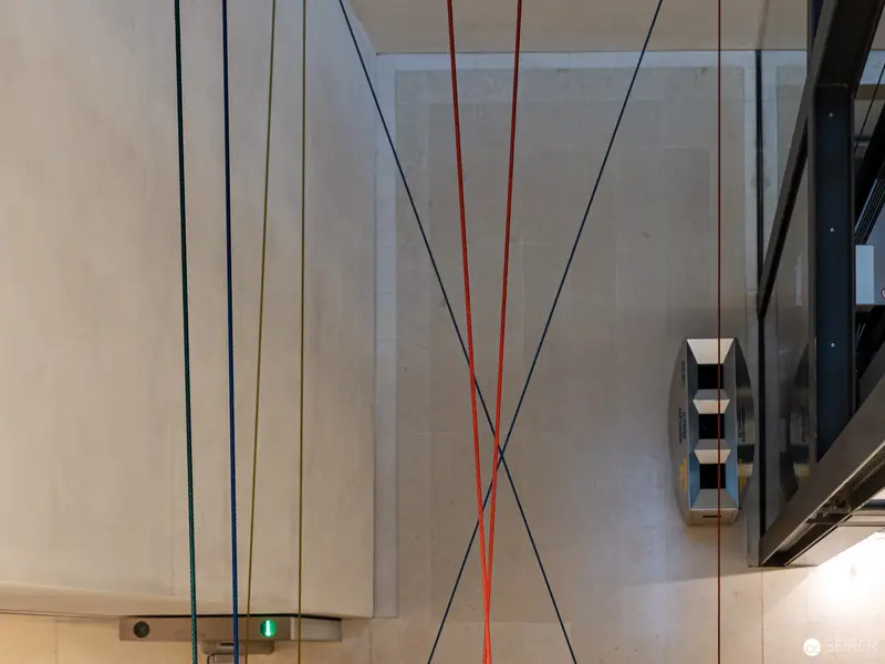 Steckholzer's Geometric Installation: Democratic Threads at Vienna Parliament