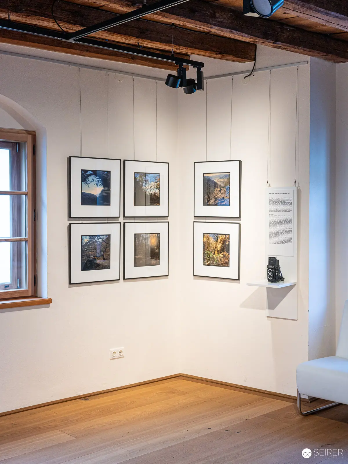 "17 Sisters" Exhibition View at Traismaur Fine Art Gallery