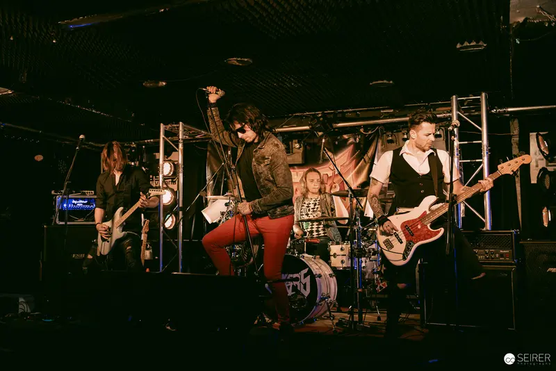 Jokers IV Performing Live at Replugged, Intense Rock Band Composition