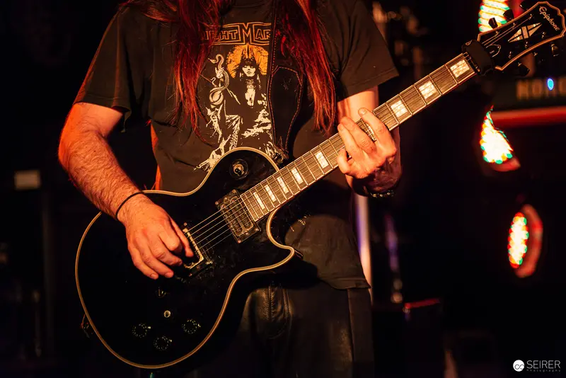 Nightmarcher's Intense Electric Guitar Performance at Replugged Vienna