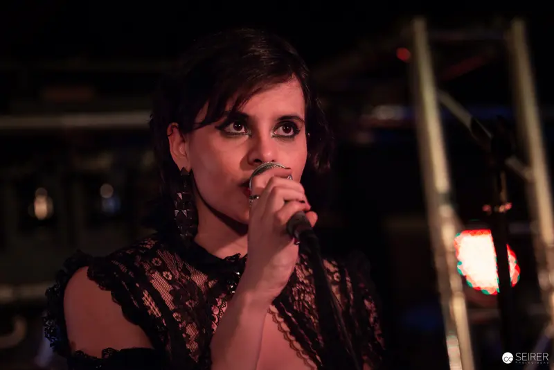 Nightmarcher Performing Intense Vocal Set at Replugged Vienna