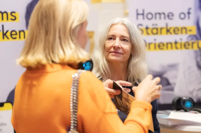 Health & Mind Festival: Two Women in Conversation at Presentation Booth
