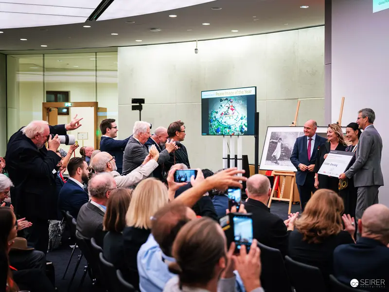 Global Peace Photo Award 2023 Winners Honored at Austrian Parliament Ceremony