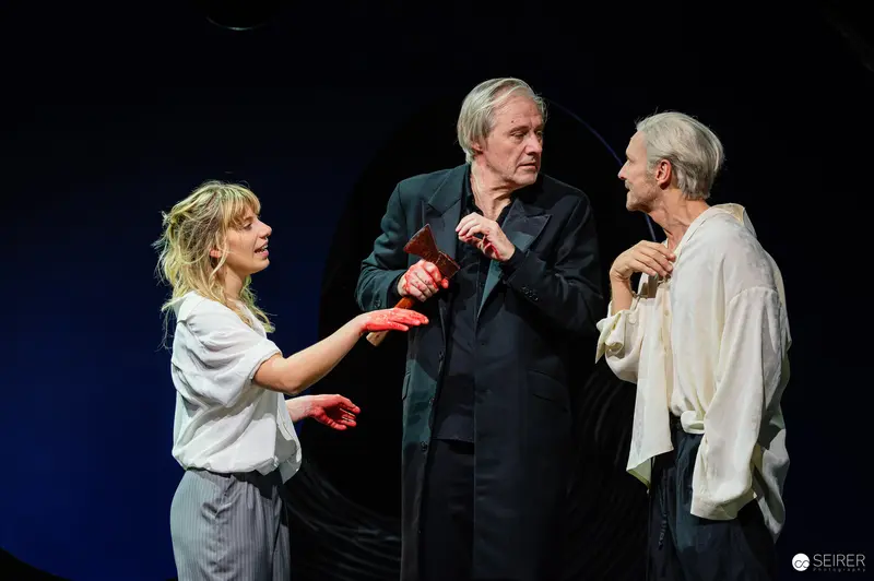 Dramatic Interaction in Elmar Goerden's Lulu Stage Rehearsal