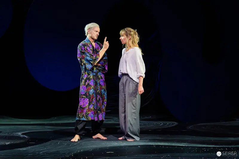 Elmar Goerden's Lulu: Dramatic Confrontation on Minimalist Stage