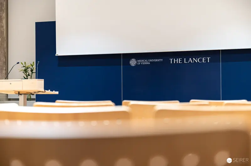 Medical University of Nevada and The Lancet Presentation Podium Setup