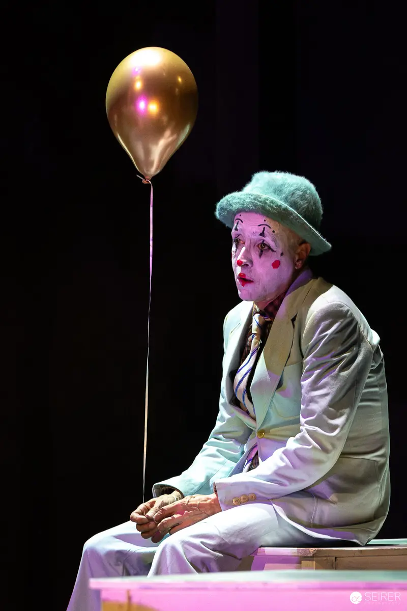 "Bis nächsten Freitag" von Peter Turrini in der Josefstadt