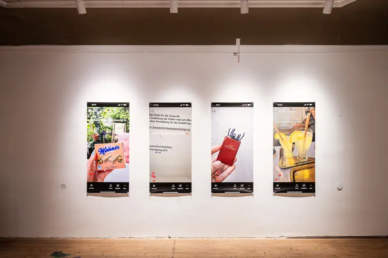 Stefanie Moshammer's Visual Narrative: Mobile Screens in Gallery Installation