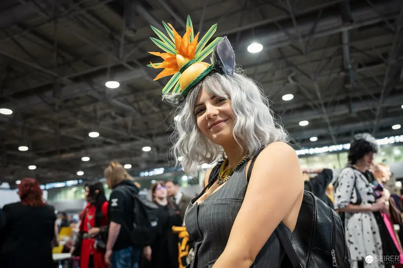 Cosplayer with Tropical Floral Headpiece at Vienna ComicCon 2023