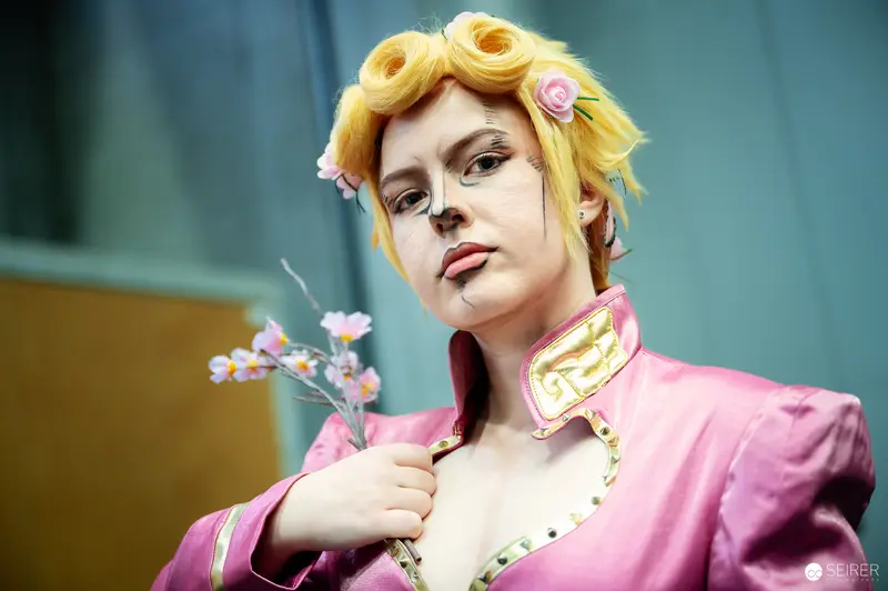 Cosplay Portrait in Pink: Giorno Giovanna from JoJo's Bizarre Adventure at VIECC 2023