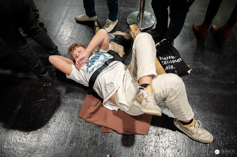 VIECC 2023 Cosplay Participant Dramatically Posed on Exhibition Floor