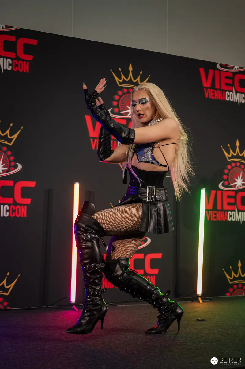 Cosplay Performer Posing Dynamically at Vienna ComicCon 2023