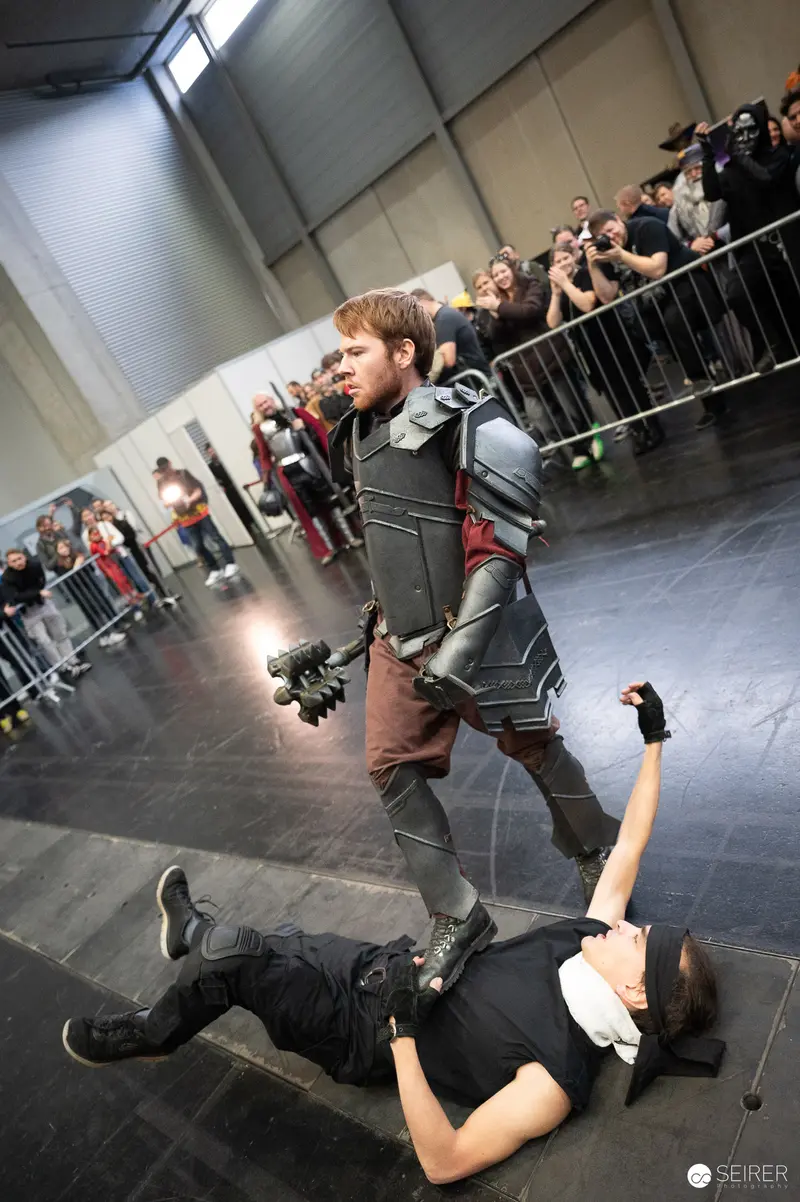 Dramatic Fight Scene at Vienna ComicCon 2023 Cosplay Performance