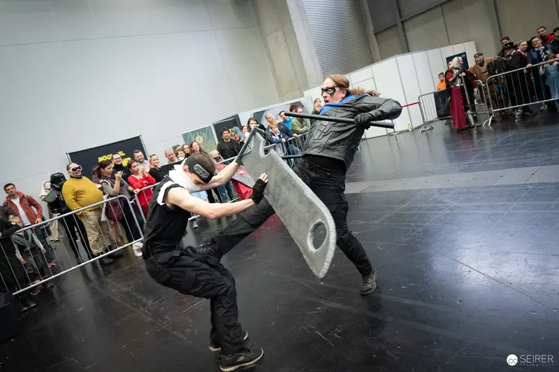 Bis Einer Weint Performance Stage Combat at Vienna ComicCon 2023