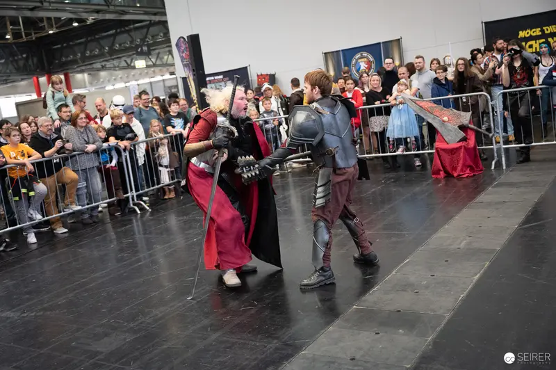 Bis Einer Weint Medieval Combat Performance at Vienna ComicCon 2023