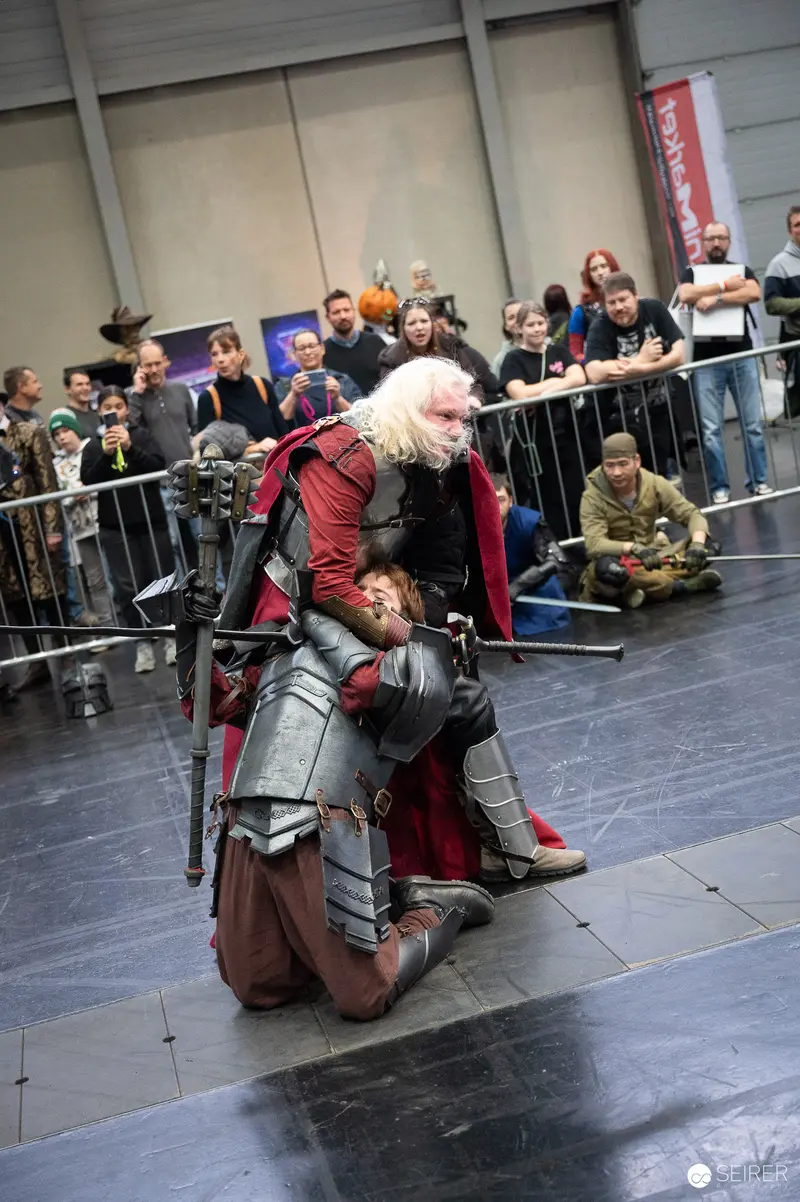 Bis Einer Weint Performance at Vienna ComicCon 2023 Medieval Combat Scene