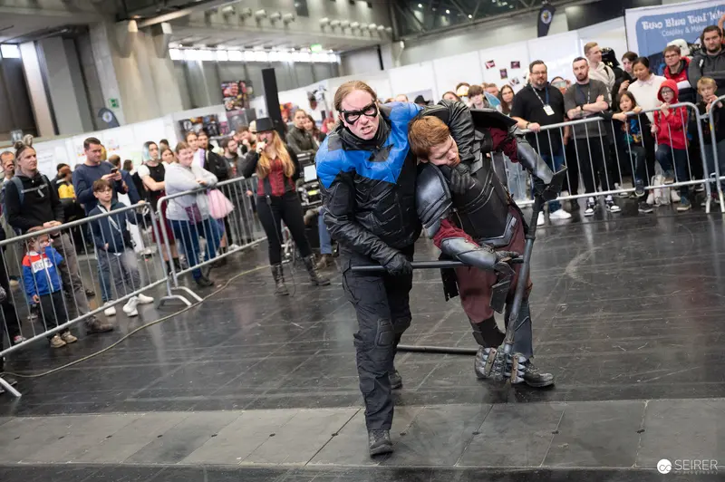 Performers Engage in Dramatic Scene at Vienna ComicCon 2023