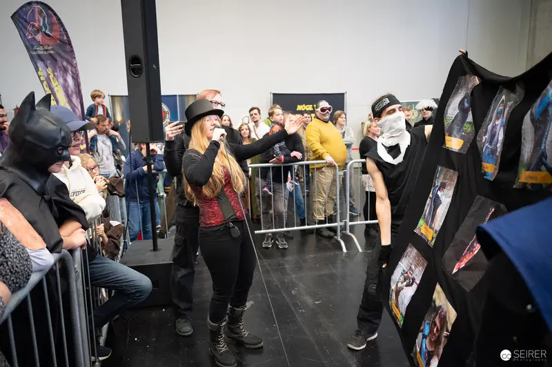 Bis Einer Weint Performance at Vienna ComicCon 2023 Stage