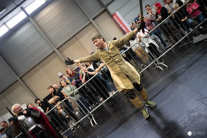 Performance Moment at Vienna ComicCon 2023: Dramatic Actor in Historic Costume